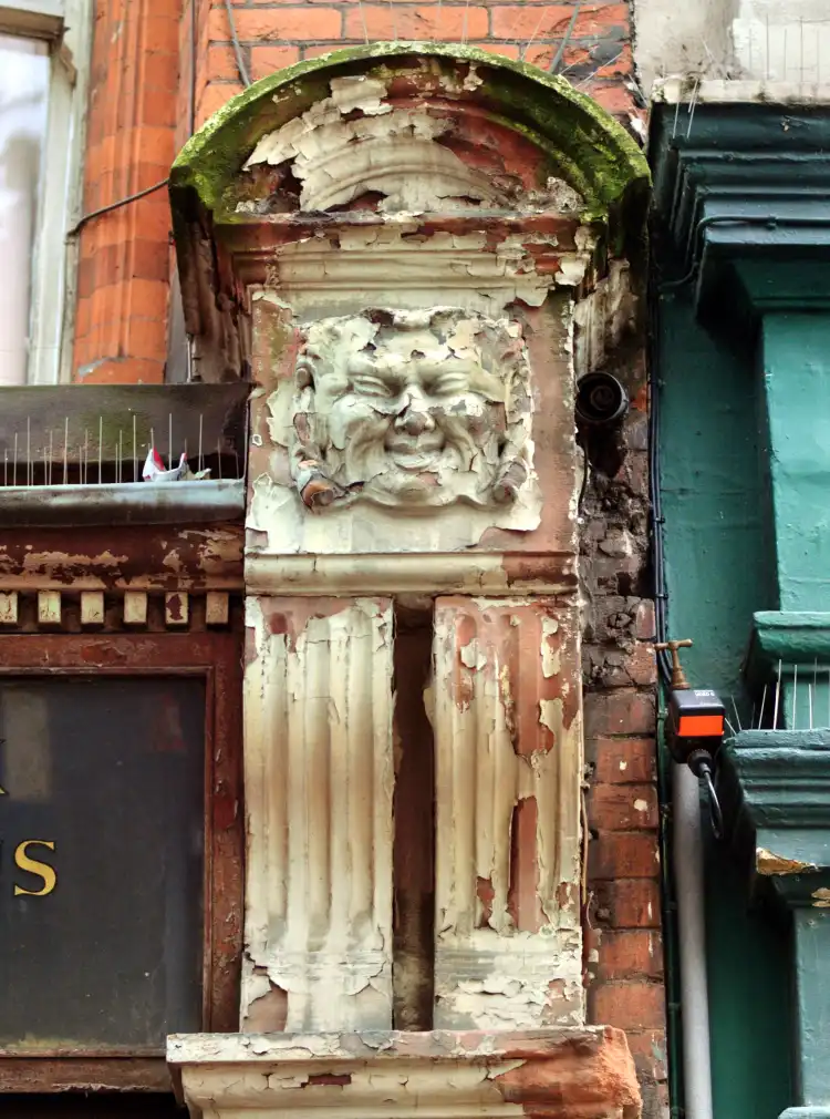 Hotels near Moss Mansion Museum