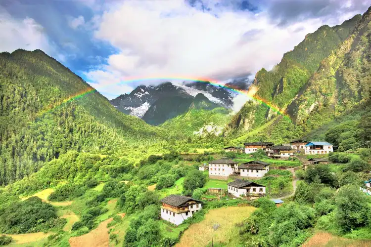 Hotels in Deqin