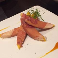 Pizza 4P’s Le Thanh Ton User Photo