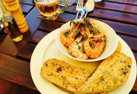 Papa's Living Restaurant