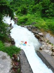 Xianjinghu Canyon Drifting