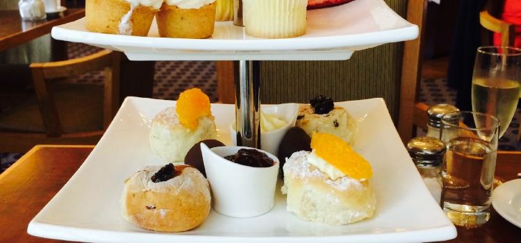 Savoy Restaurant at Vibe Savoy Hotel