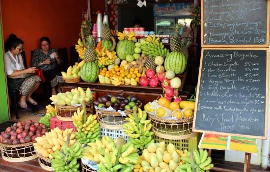Noy's Fruit Heaven Restaurant and Bike Rental