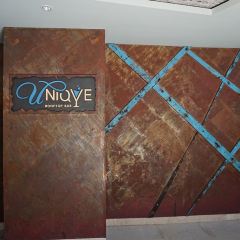 Unique Rooftop Bar & Restaurant User Photo