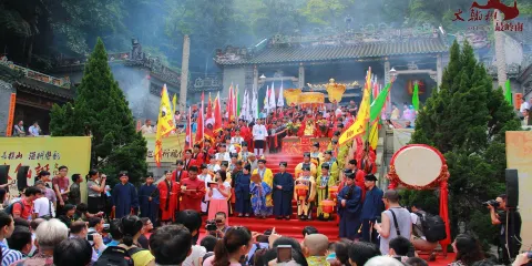 廣東千古情+西樵山風景名勝區一日遊【逛穿越街@純玩小拼團】