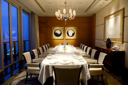 SIR ELLY'S RESTAURANT