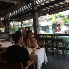 Bale Udang Mang Engking Kuta User Photo