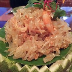 Thara Thong User Photo