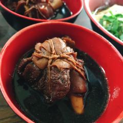 ZhenRu Mutton Guan 여행 사진
