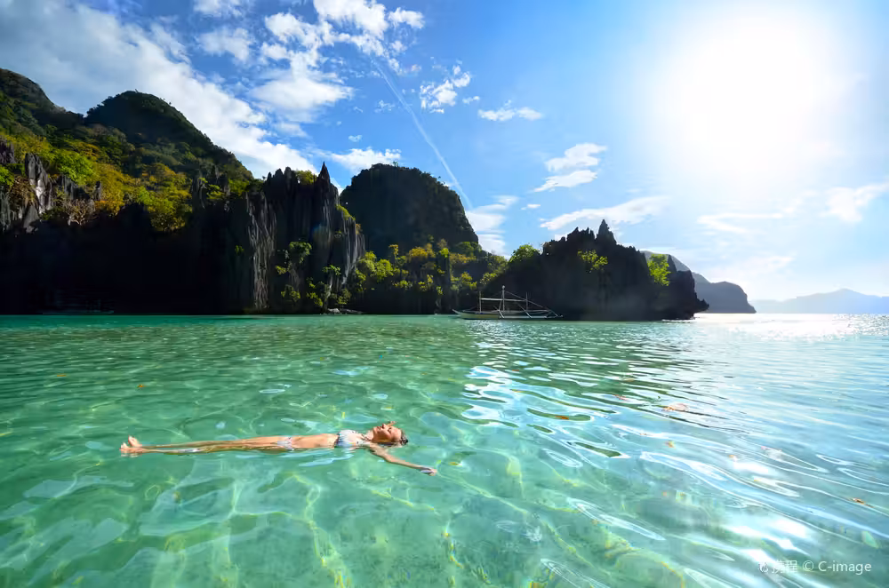 Vol ${{cityDName}} El Nido