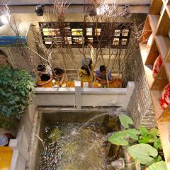 Modern China Tea Shop User Photo