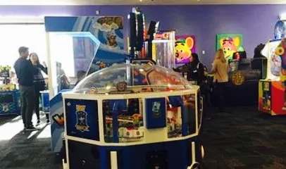 Chuck E. Cheese