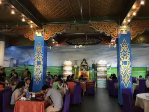 巴音杭盖蒙餐(阿拉坦合力街店)