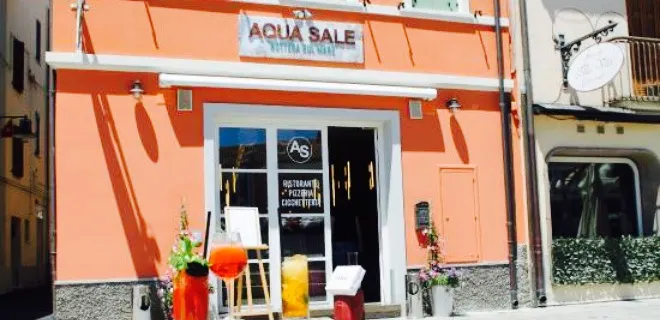 Aqua Sale