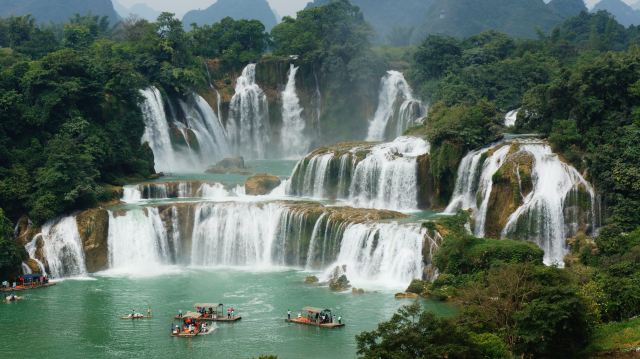 Detian Transnational Waterfall Scenic Area