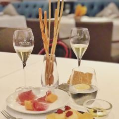 8½ Otto e Mezzo BOMBANA Macau User Photo