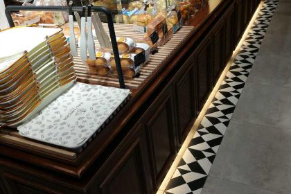 BA LI MI YU WEN HUA LU DIAN