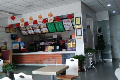 麦加美汉堡(崇文路店)