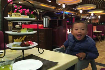 半秋山西餐厅(孝感保丽店)