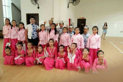 豪客来牛排(德辉广场0217店)