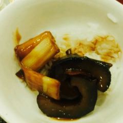 LUBANZHANG BRAISED SEA CUCUMBER WITH SCALLION 여행 사진