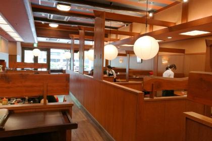 かつ乃屋（那覇メインプレイス店）