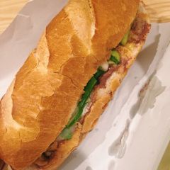 Bánh Mì Huynh Hoa User Photo