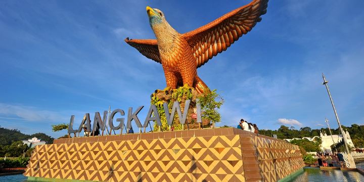 Dataran Lang