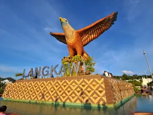 Dataran Lang