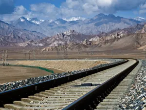 The Pass of Kunlunshan Mountain