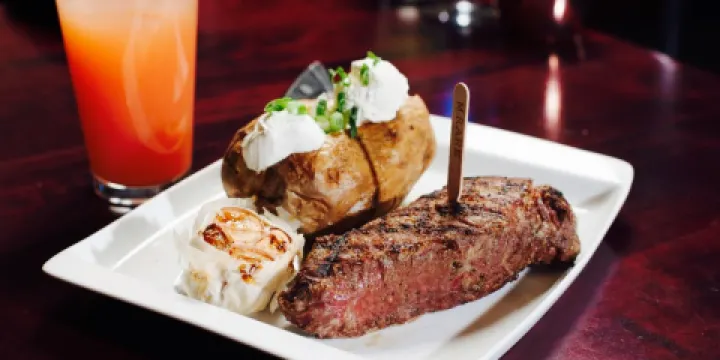 Black Woods Bar & Grill Two Harbors