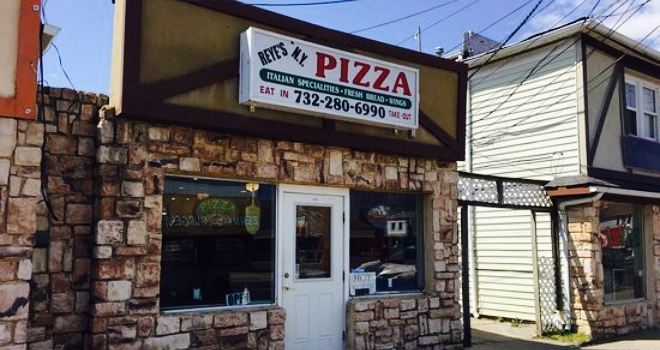 Reye's Pizza