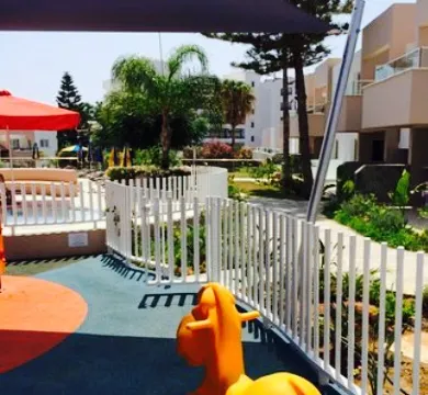 Mezepolis Kebab & Tavern