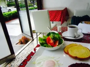 Nanna Cafe