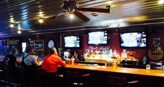 Firehouse Saloon & Grill