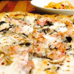 Julius Pizzeria User Photo