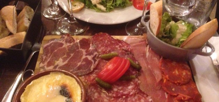 Au Petit Marquis