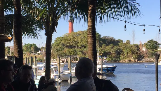 Square Grouper Tiki Bar Jupiter Inlet