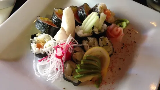 Seven Shichi Sushi Bar