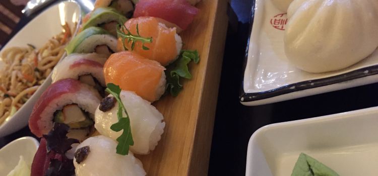 Sake sushi