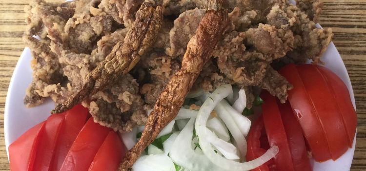 Kucuk Ev ve Isiklar lokantasi