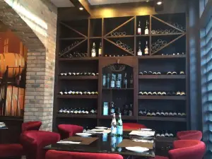 Vino Vino Bistro