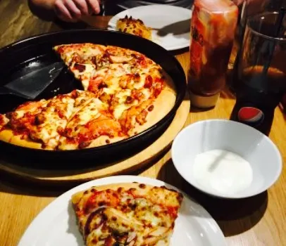 Pizza Hut - Trafford Retail Park