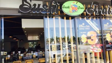 Sushi Train Mango Hill in เรดคลิฟ