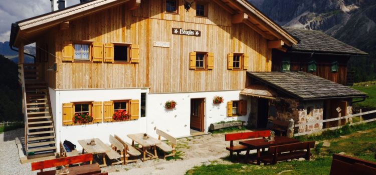 Rifugio Malga Brogles