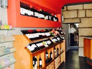 Alquimia Wine Bar