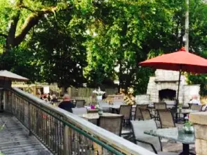 McGinnis Pub
