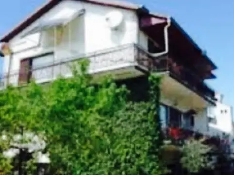 Ines & Hans Biergarten