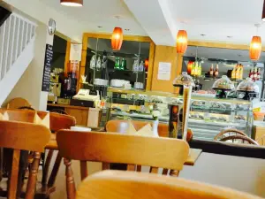 Gossips Coffee House