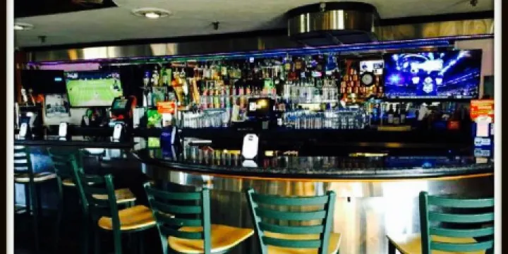 The 906 Sports Bar & Grill